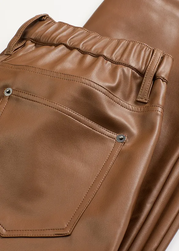 Lederimitat-Hose mit Bequembund, bonprix