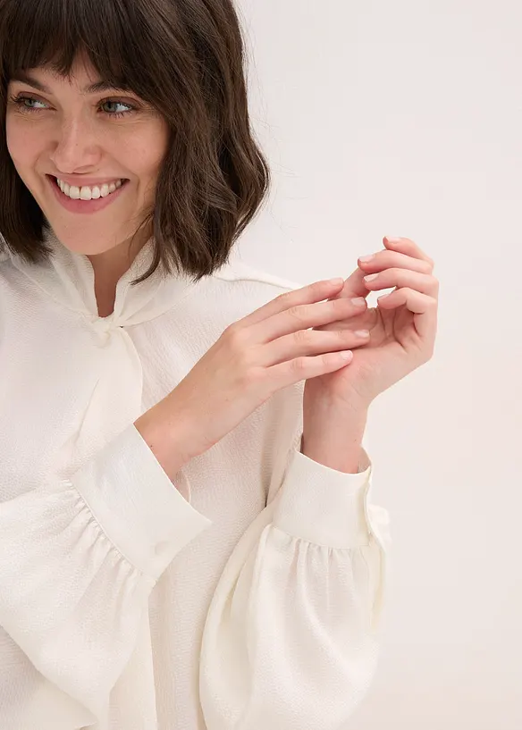 Schlupfbluse aus fließendem Satin, bonprix