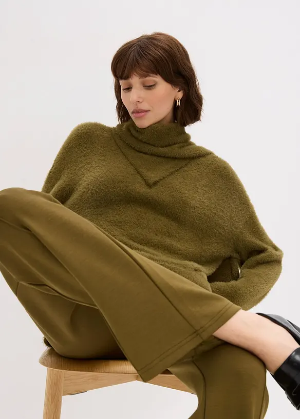 Oversize-Pullover mit Schal, bonprix