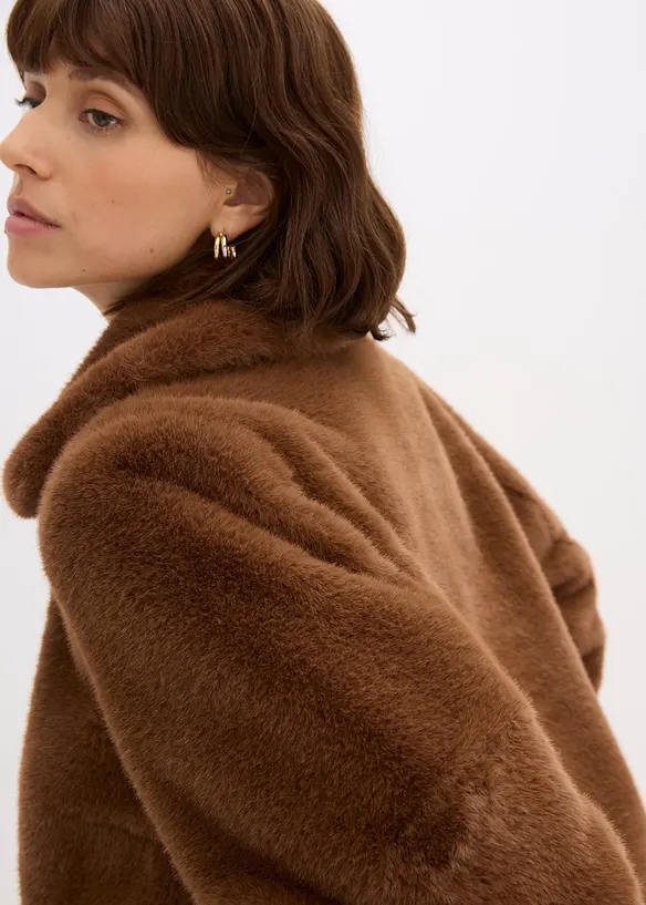 Fellimitat-Jacke, bonprix