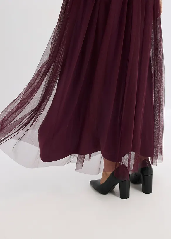 Abendkleid aus zartem Tüll mit Paillettenstickerei, bonprix