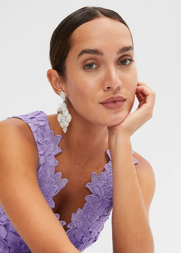 Robe en dentelle avec empiècement au crochet, bonprix