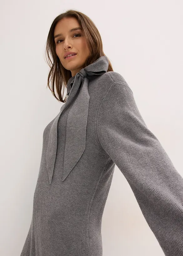 Strickkleid mit Schleife aus softem Viskose-Mix, bonprix