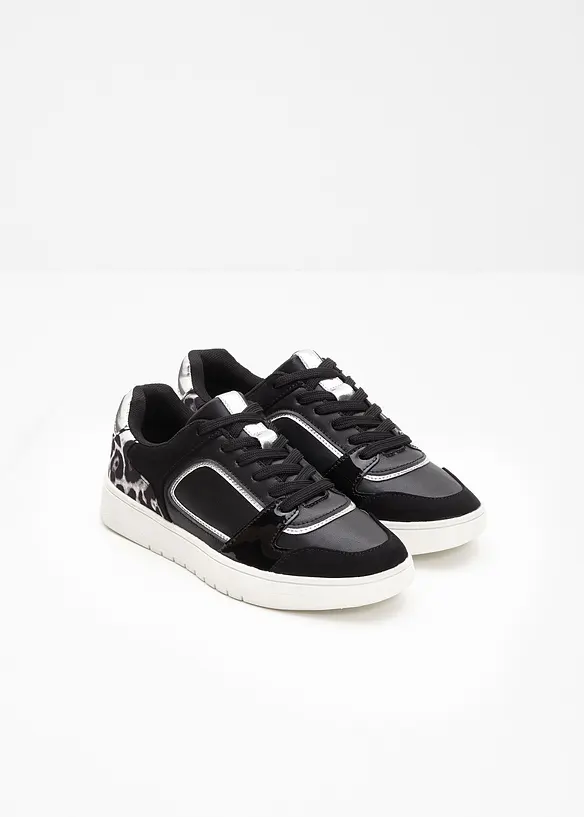 Sneaker mit Animal-Details, bonprix