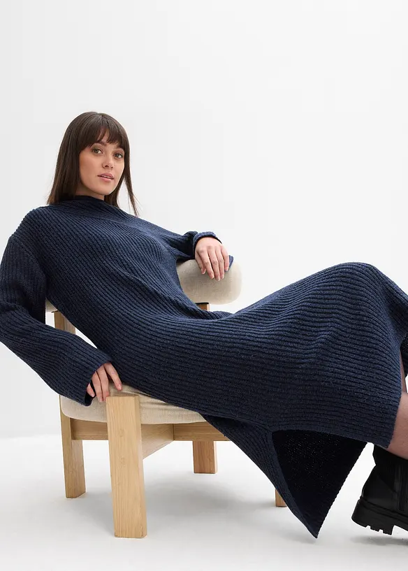 Geripptes Strickkleid, bonprix