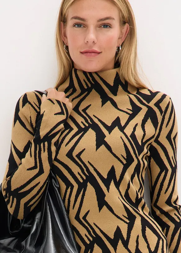 Figurbetontes Strickkleid mit Stehkragen, bonprix