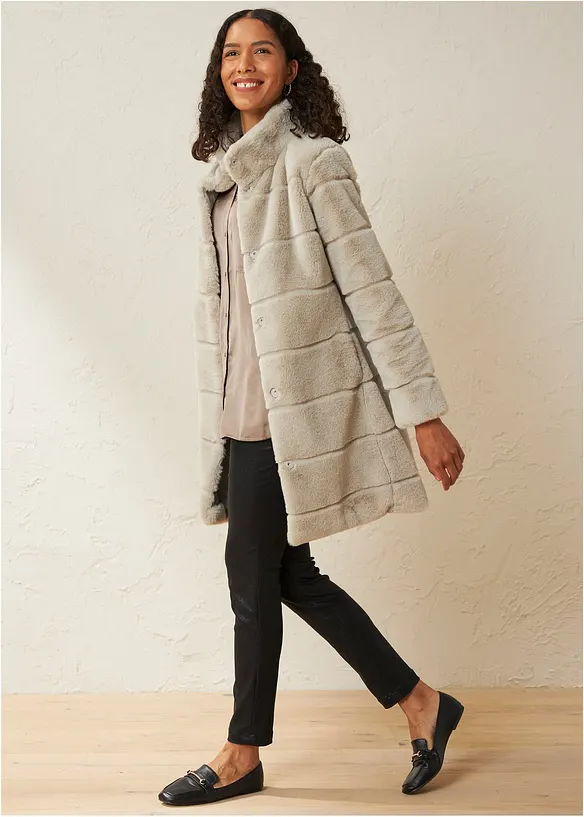 Manteau pelucheux, bonprix