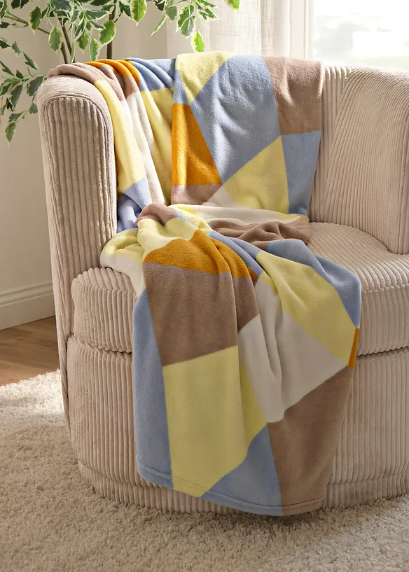 Kuscheldecke in Blockfarben, bonprix