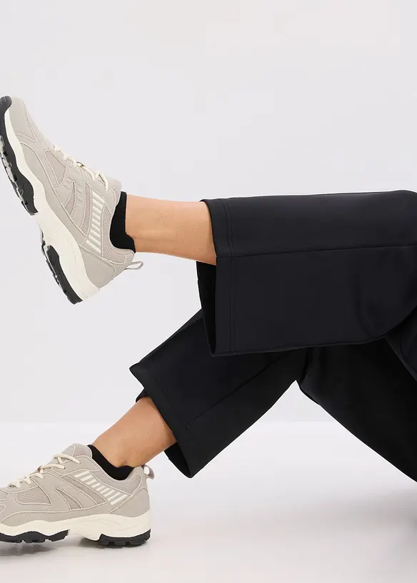 Sport-Hose mit Ziern&auml;hten, bonprix