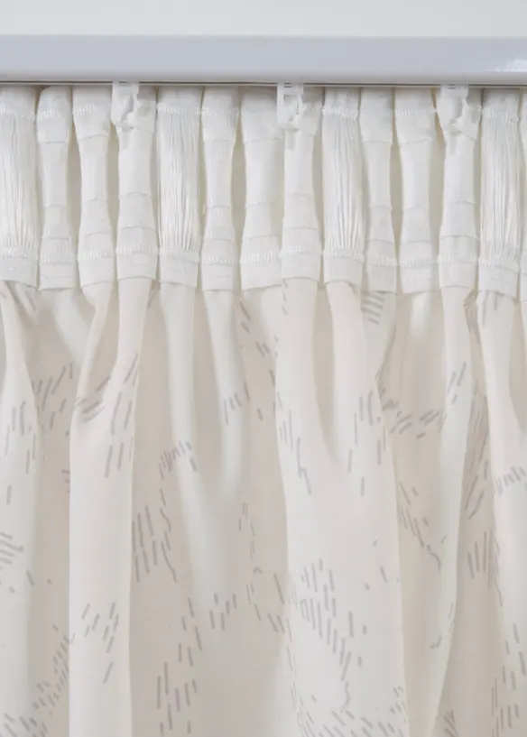 Halbtransparente Gardinen, auch in extra lang (2er Pack), bonprix