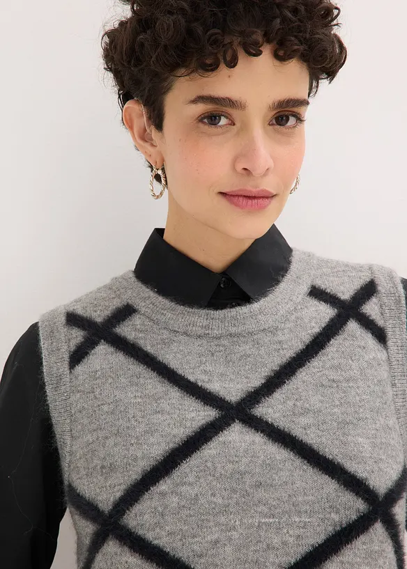 Pull sans manches &agrave; motif en maille poilue, bonprix