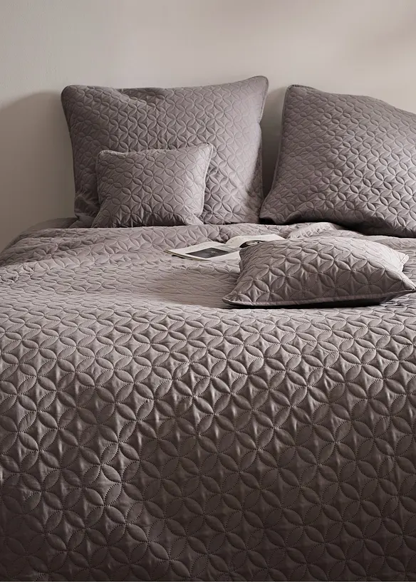 Couvre-lit matelass&eacute;, bonprix