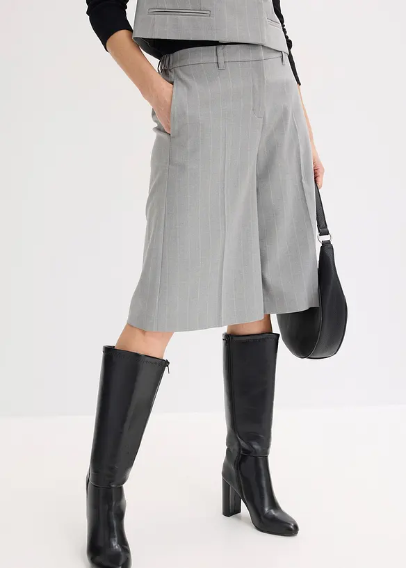 Short cintr&eacute;, bonprix