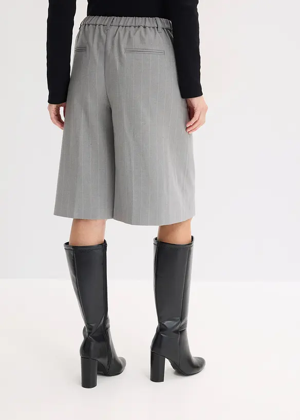 Short cintr&eacute;, bonprix