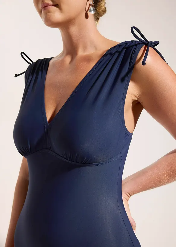 Light Shape-Badeanzug mit breiten Tr&auml;gern, bonprix