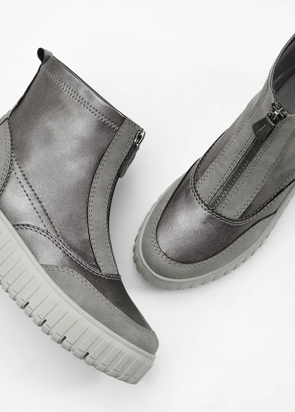 Jana Plateau-Boots, Jana