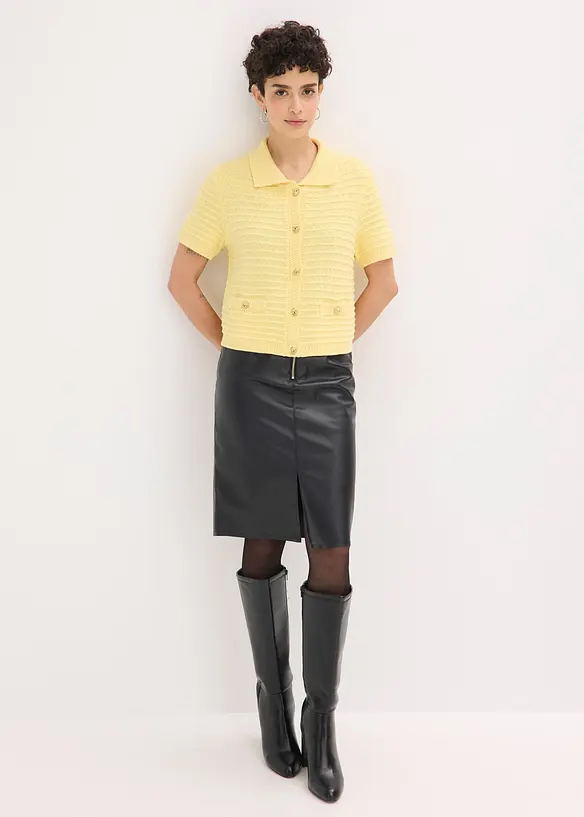 Strickjacke mit dekorativen Kn&ouml;pfen, bonprix