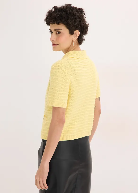 Strickjacke mit dekorativen Kn&ouml;pfen, bonprix