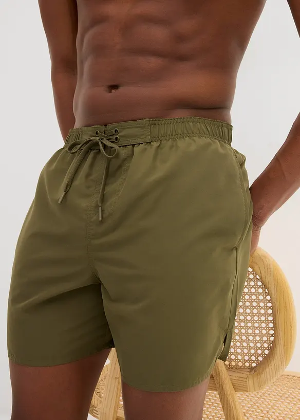 Badeshorts mit seitlichen Taschen, bonprix