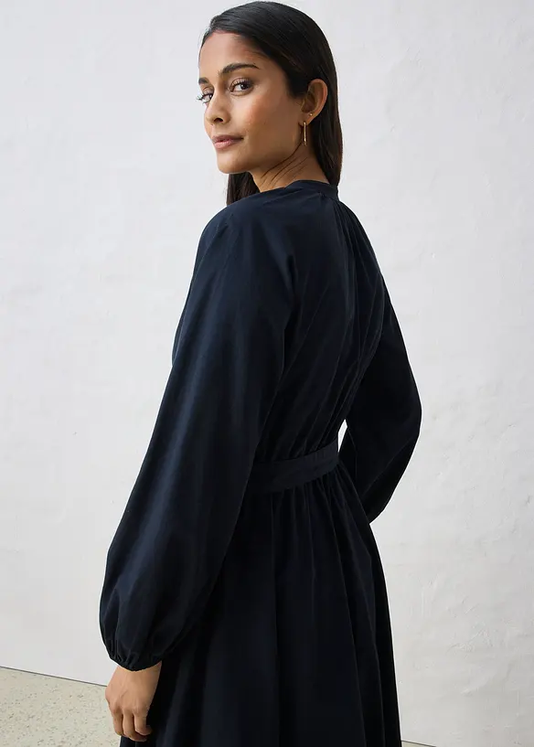 Hemdblusenkleid mit G&uuml;rtel aus Seiden-Anteil, bonprix