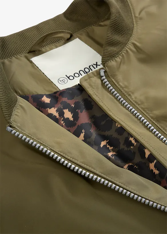 Weite Pilotenjacke mit Leofutter, bonprix