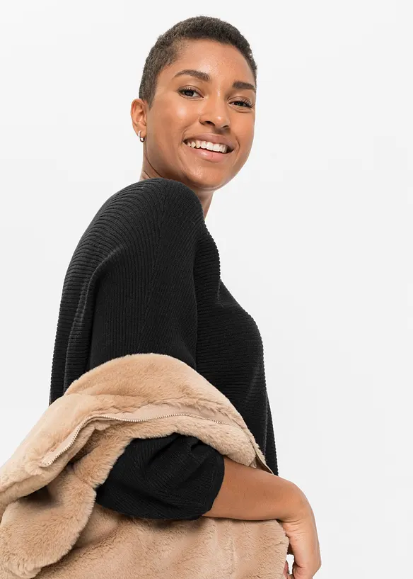 Oversize Ripp-Pullover aus Viskose-Mix, bonprix