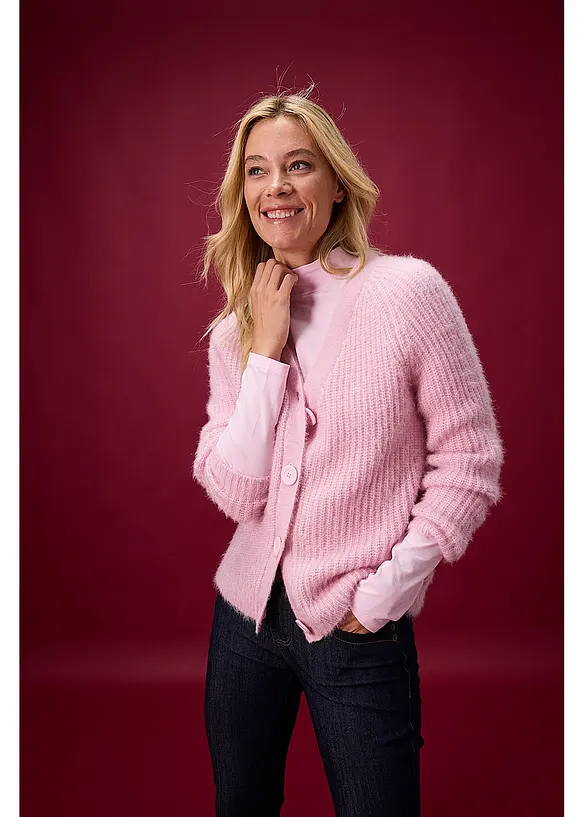 Gerippte Grobstrickjacke mit Glanzeffekt, bonprix