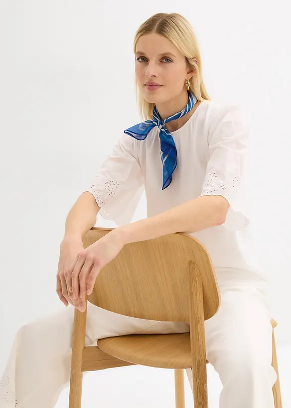 Shirt mit Lochstickerei, bonprix