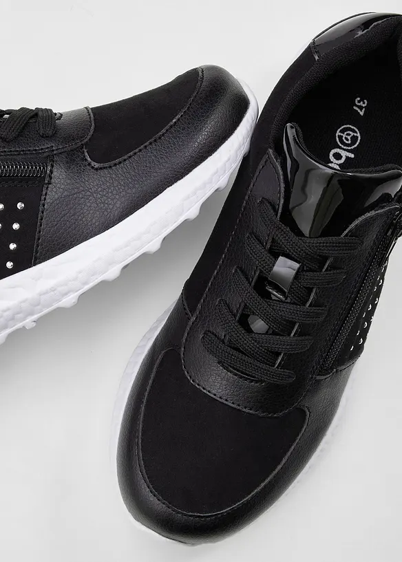 Sneaker mit Glitzersteinen, bonprix