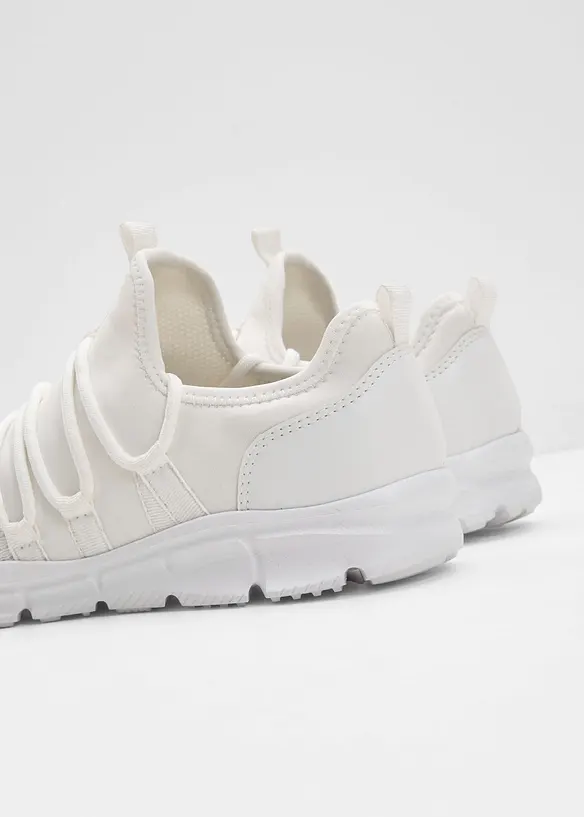 Sneaker aus Soft-Material, bonprix