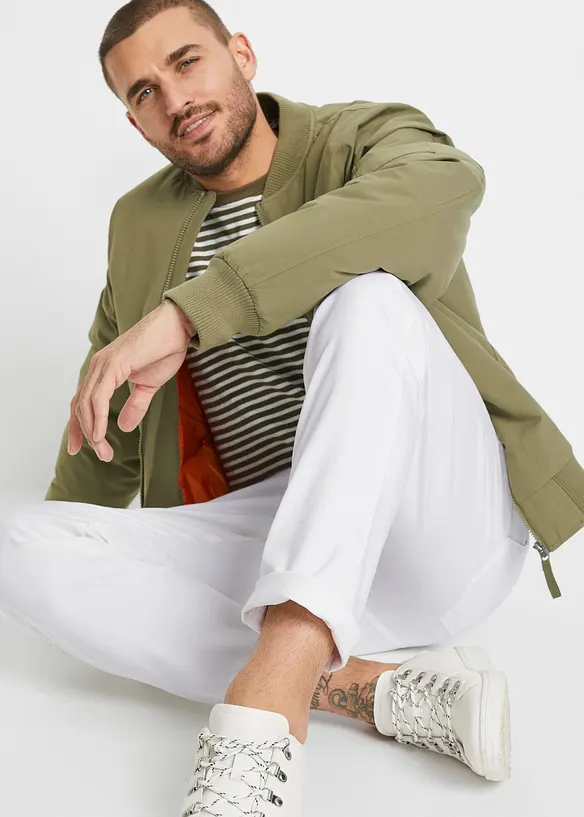 Classic Fit Stretch-Jeans, Tapered, bonprix