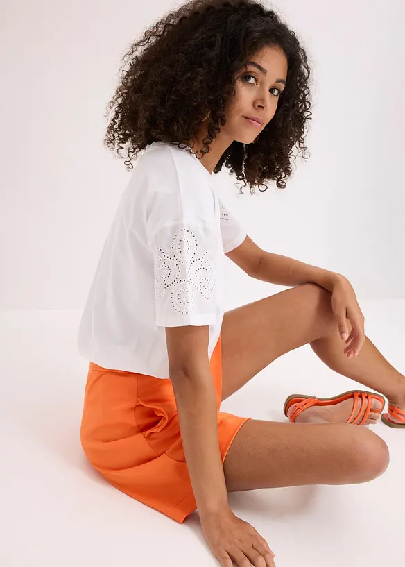 T-Shirt mit Lochstickerei, bonprix