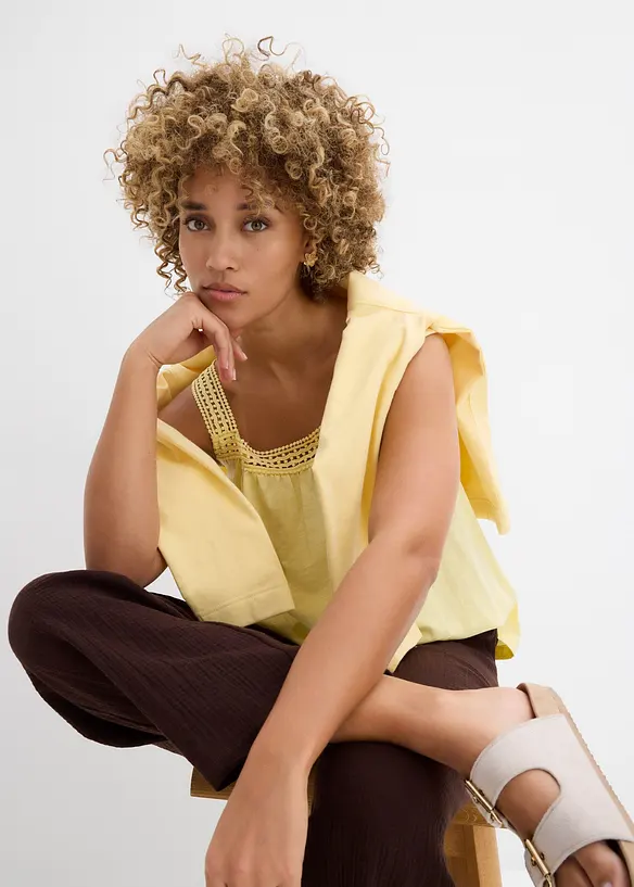 Top ample avec bretelles en dentelle, bonprix