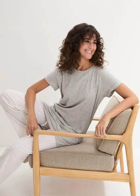 T-shirt long et boxy &agrave; manches courtes, bonprix