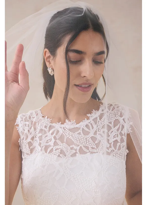 Longue robe de soir&eacute;e avec empi&egrave;cement dentelle, bonprix