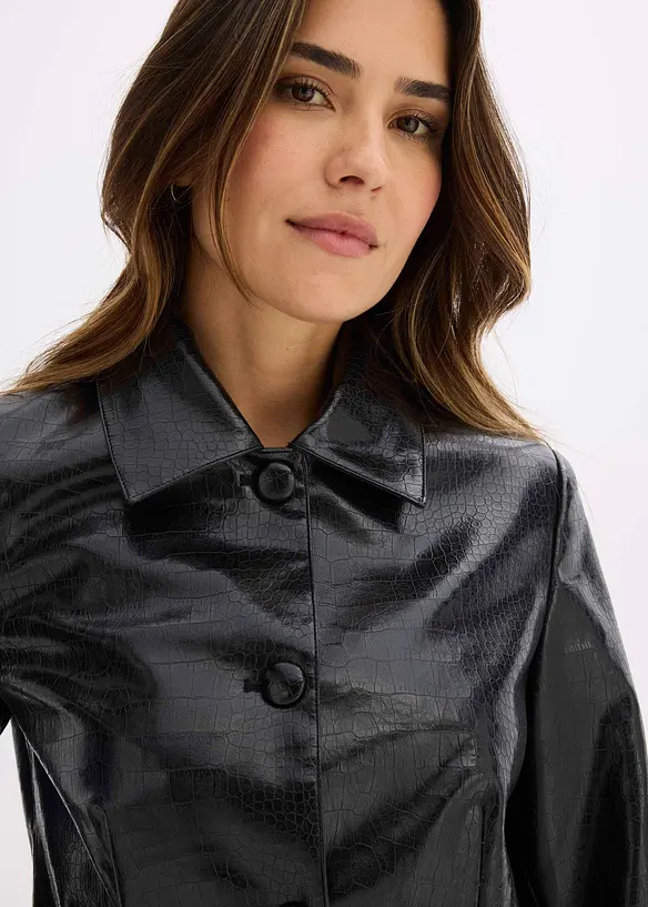 Verk&uuml;rzte Lederimitat-Jacke mit glossy Krokopr&auml;gung, bonprix