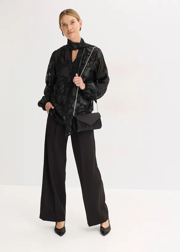 Schlupfbluse mit Stickerei, bonprix