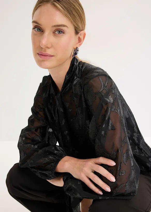 Schlupfbluse mit Stickerei, bonprix