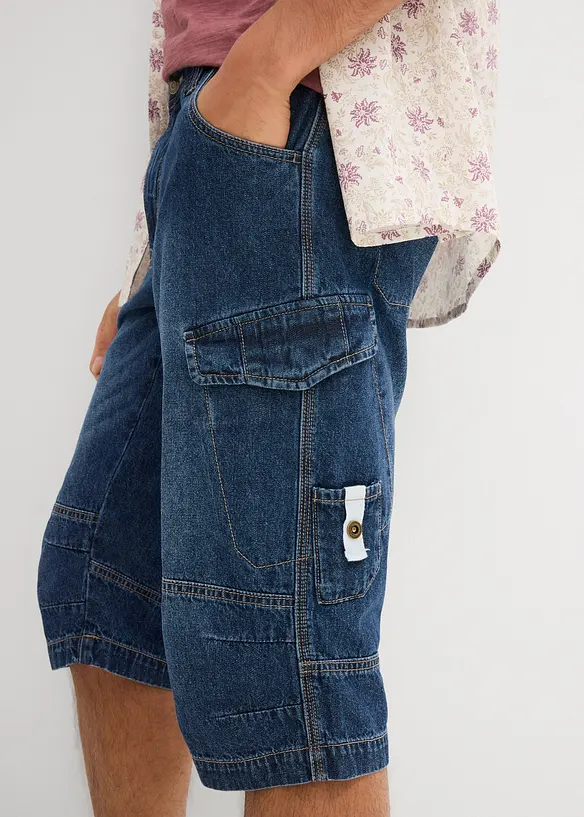 Bermuda long poches cargo en denim l&eacute;ger, coupe loose, bonprix