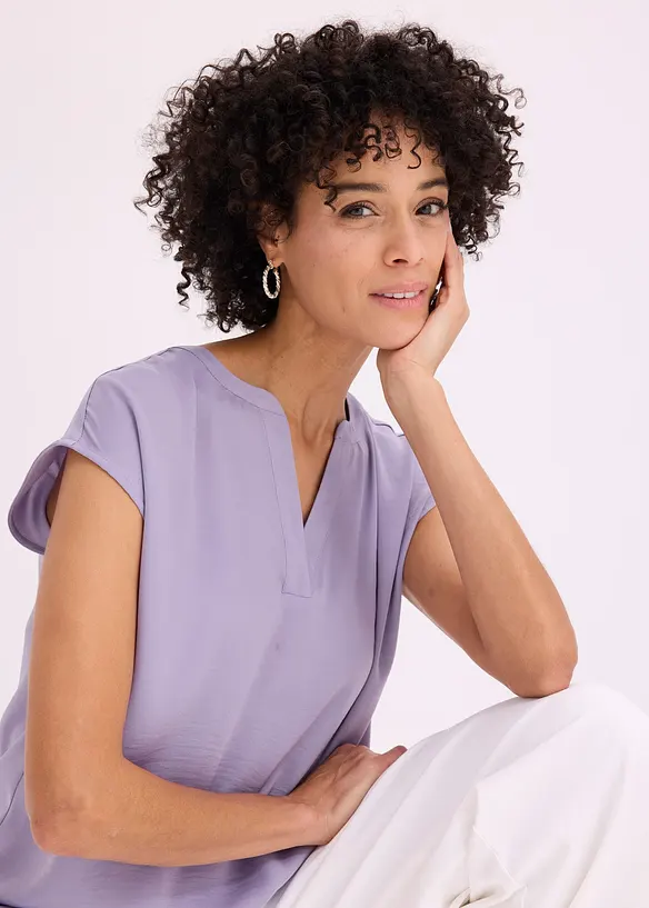 Lockere Satin-Kurzarmtunika mit &uuml;berschnittenen Schultern, bonprix