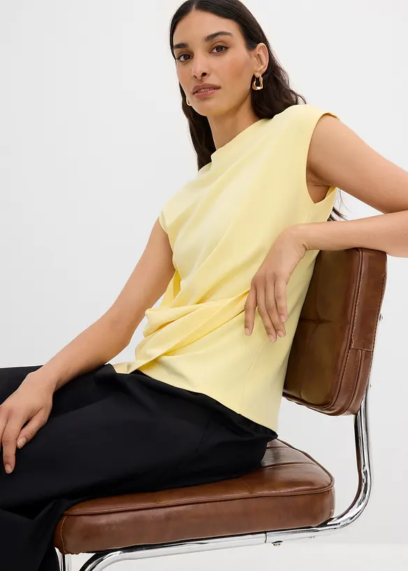 Shirt mit asymmetrischem Saum aus Viskose-Mix, bonprix