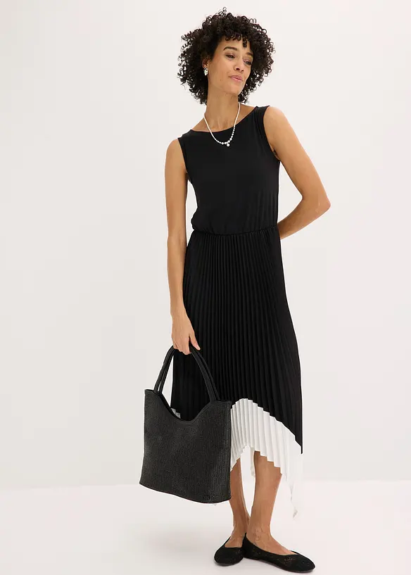 Robe &agrave; base asym&eacute;trique, bonprix