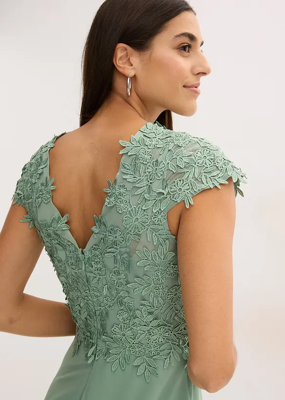 Robe midi en tulle d&eacute;licat avec dentelle, bonprix