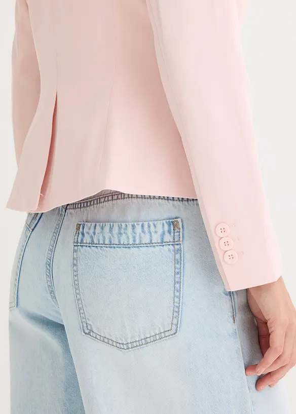 Blazer court avec poches &agrave; rabat, bonprix