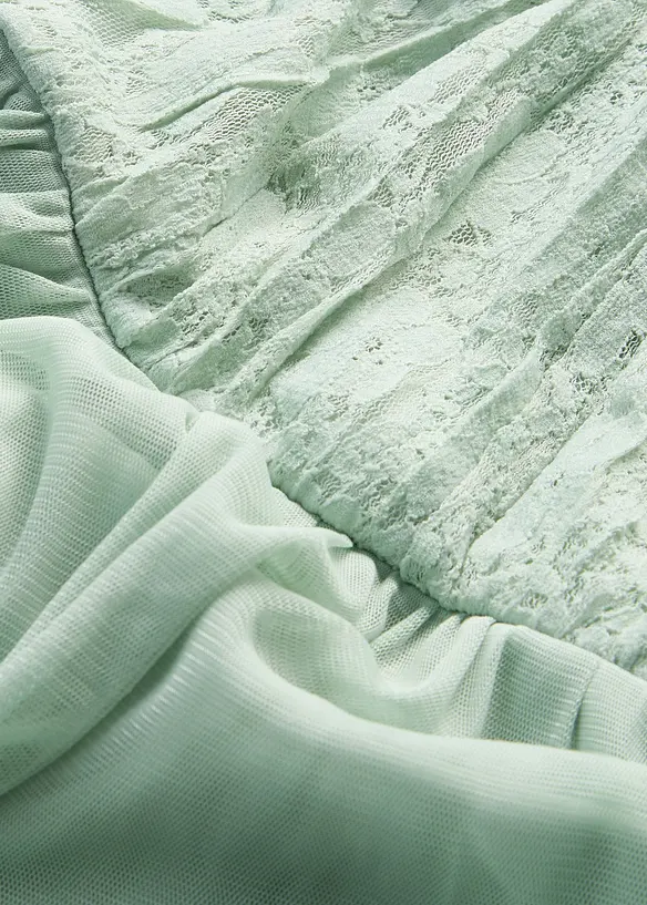 Vokuhila-Kleid aus zartem T&uuml;ll und Spitze, bonprix