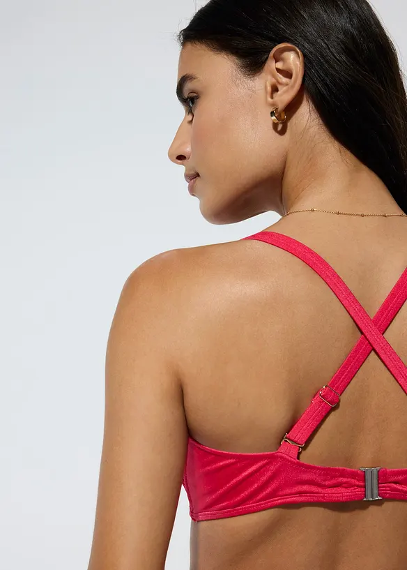 Bikini balconnet (ens. 2 pces) en mati&egrave;re brillante, bonprix