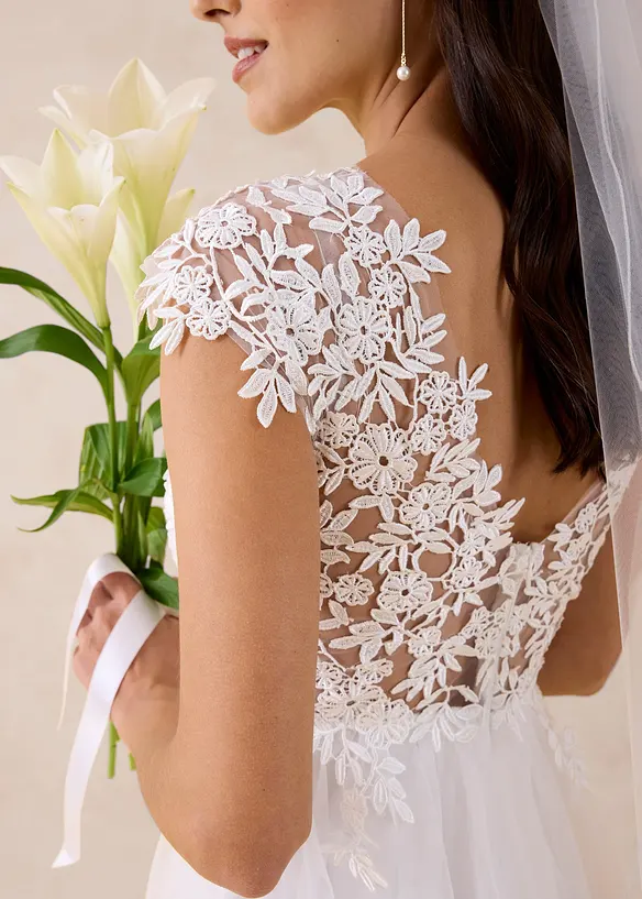 Brautkleid aus zartem T&uuml;ll mit Spitze, bonprix