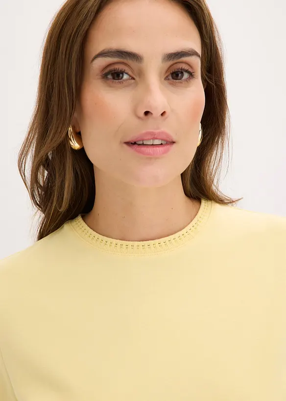 T-shirt &agrave; liser&eacute;s en dentelle, bonprix