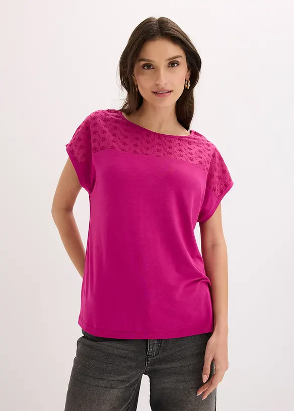 Shirt mit Spitzeneinsatz aus softem Viskose-Mix, bonprix