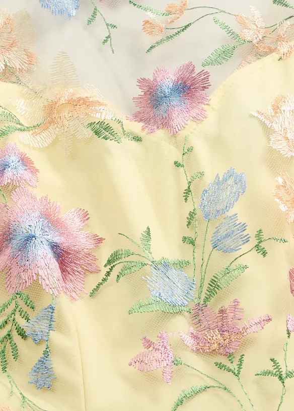 Robe longue avec broderies florales, bonprix